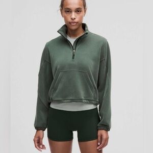 Lululemon Softstreme Half Zip in Rainforest Green size 4